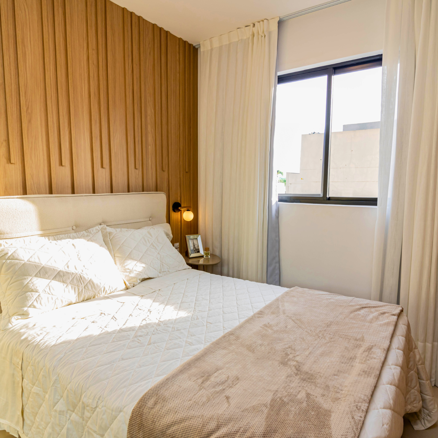 LANCASTER - EAW - QUARTO OUTRO