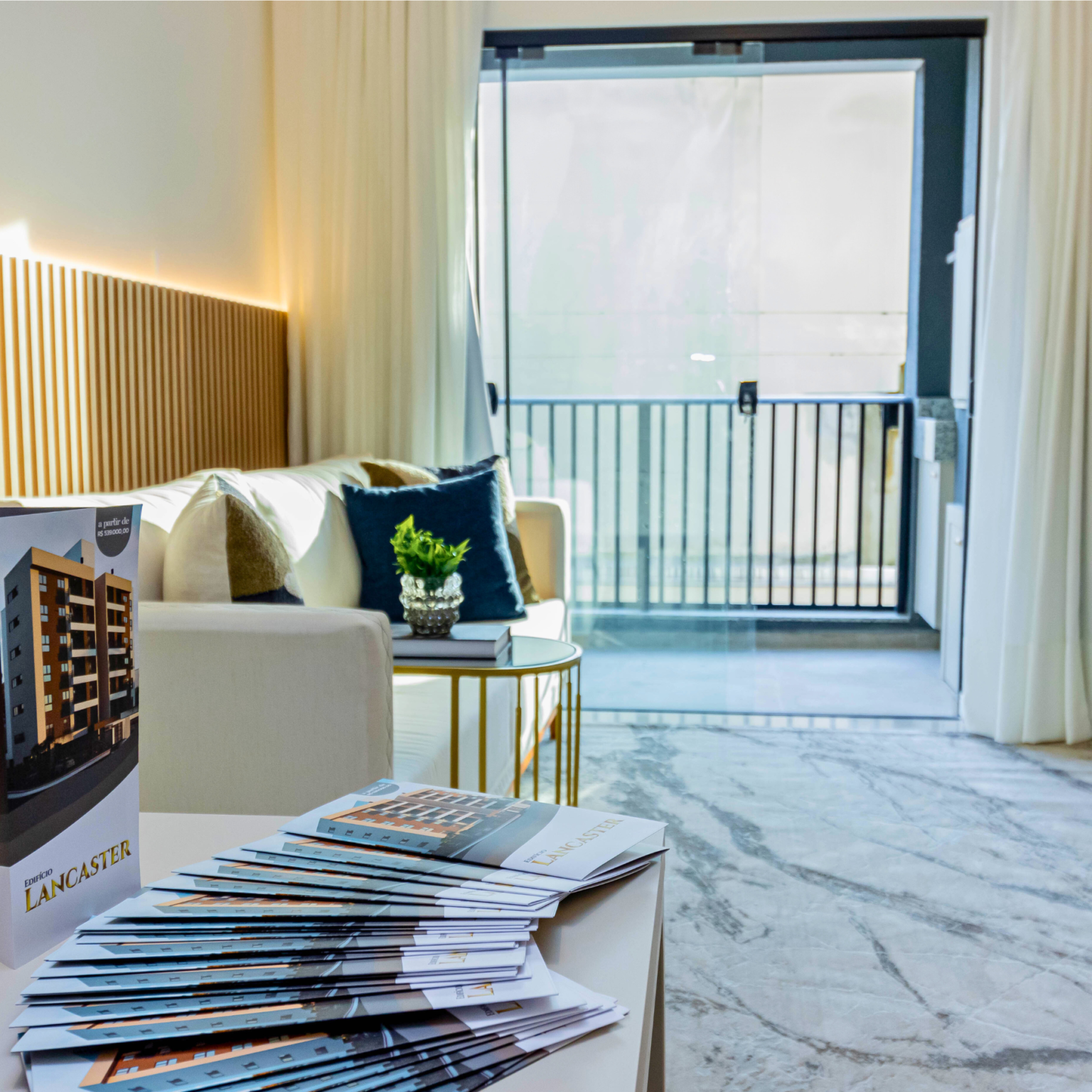 LANCASTER - EAW - SALA 1